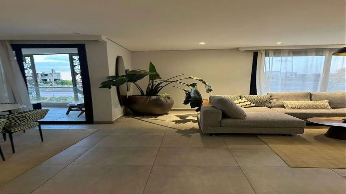 Luxury Villa for Sale with Private Pool in Prime Location