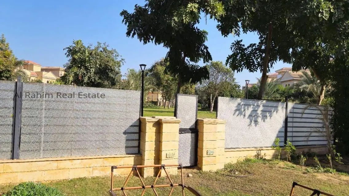 Investment Commercial Property in East Hub
