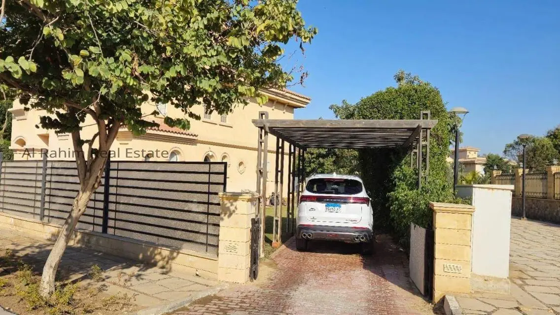 Investment Commercial Property in East Hub