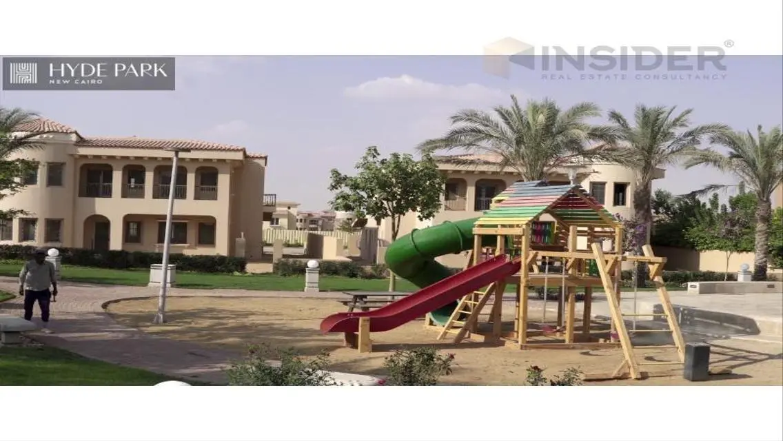 منزل عائلي بتصميم فاخر في هايد بارك - القاهرة الجديدة بسعر منخفض