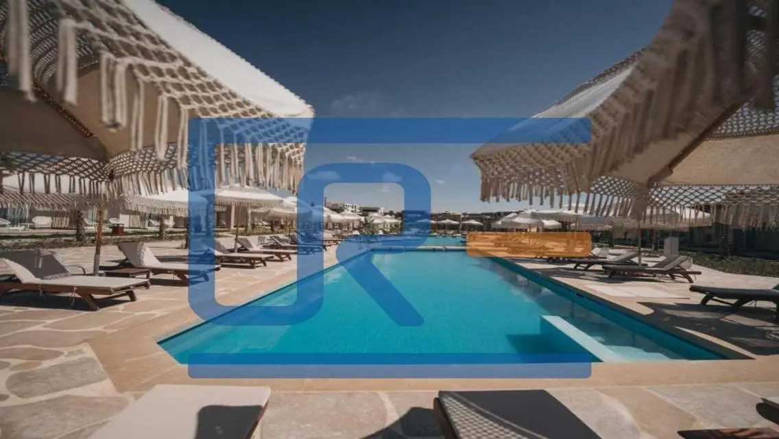 Amazing Apartment with Balcony and Shared Pool