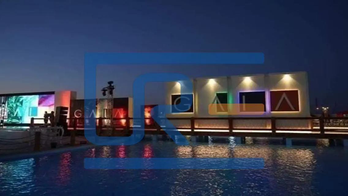 Amazing Apartment with Balcony and Shared Pool