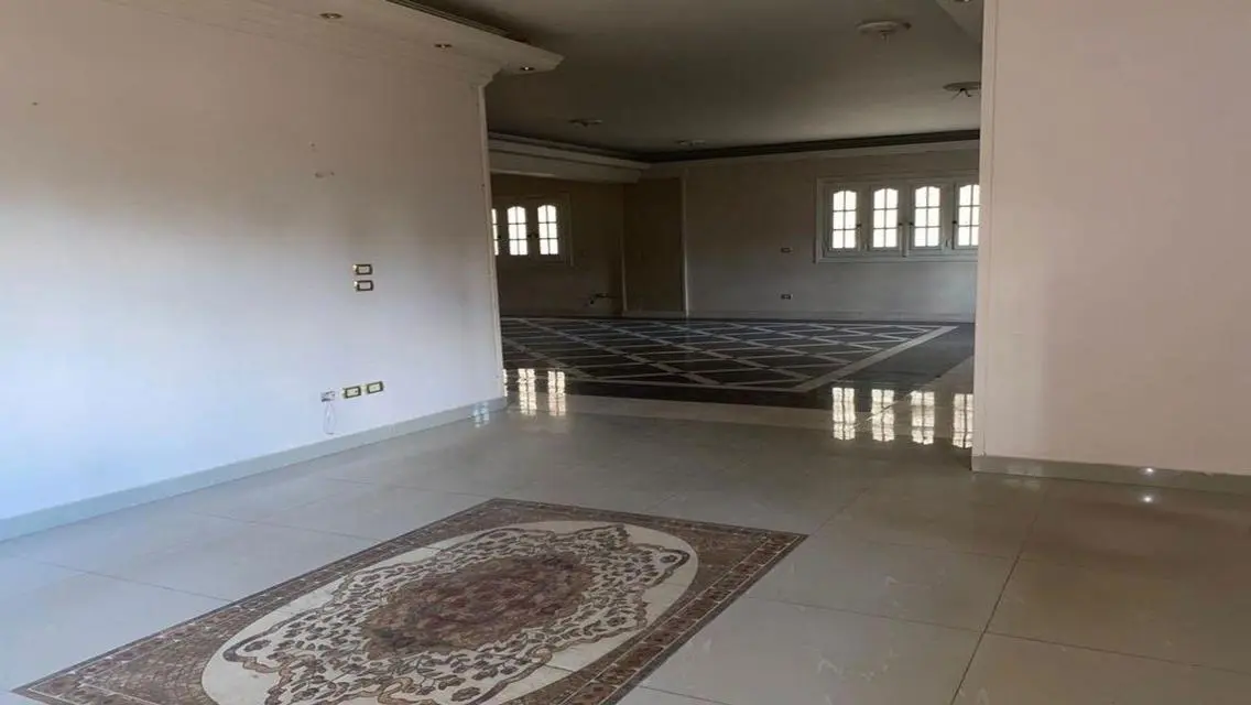 شقة مميزة بمساحة 300 متر بسعر 38000 جنيه