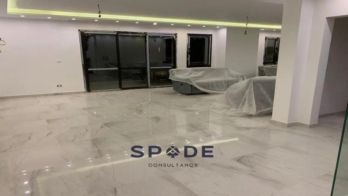 Luxury Apartment for Sale 5-5-308