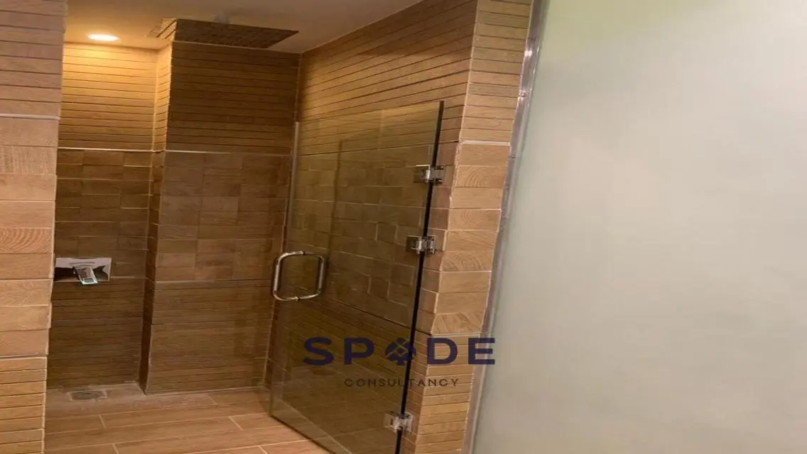 Luxury Apartment for Sale 5-5-308