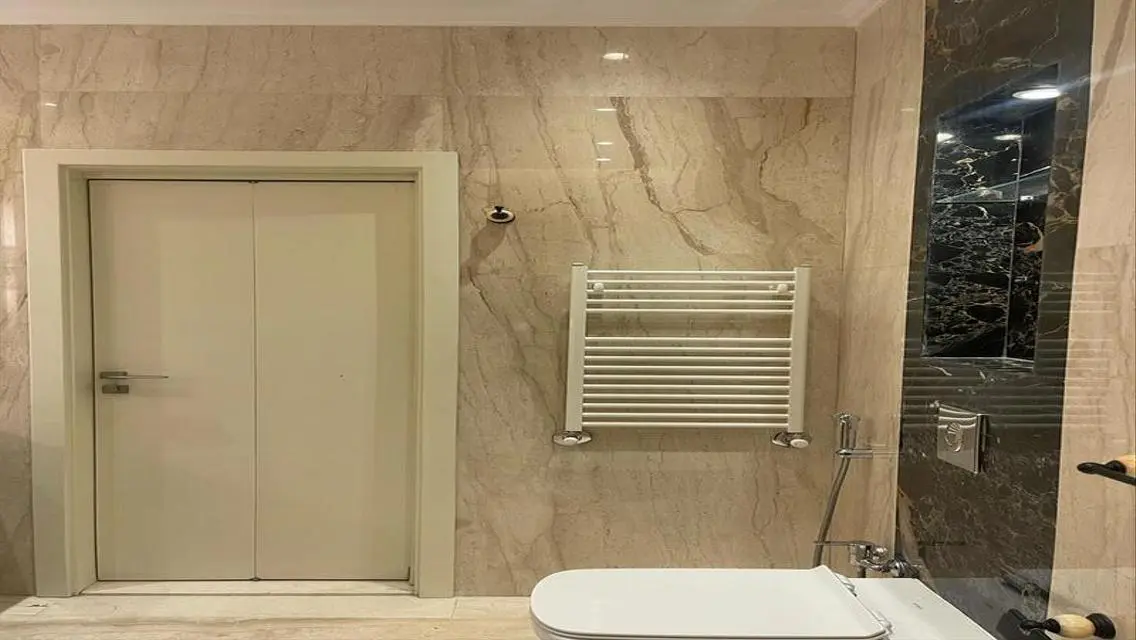 Luxury Apartment with Private Garden and Pool