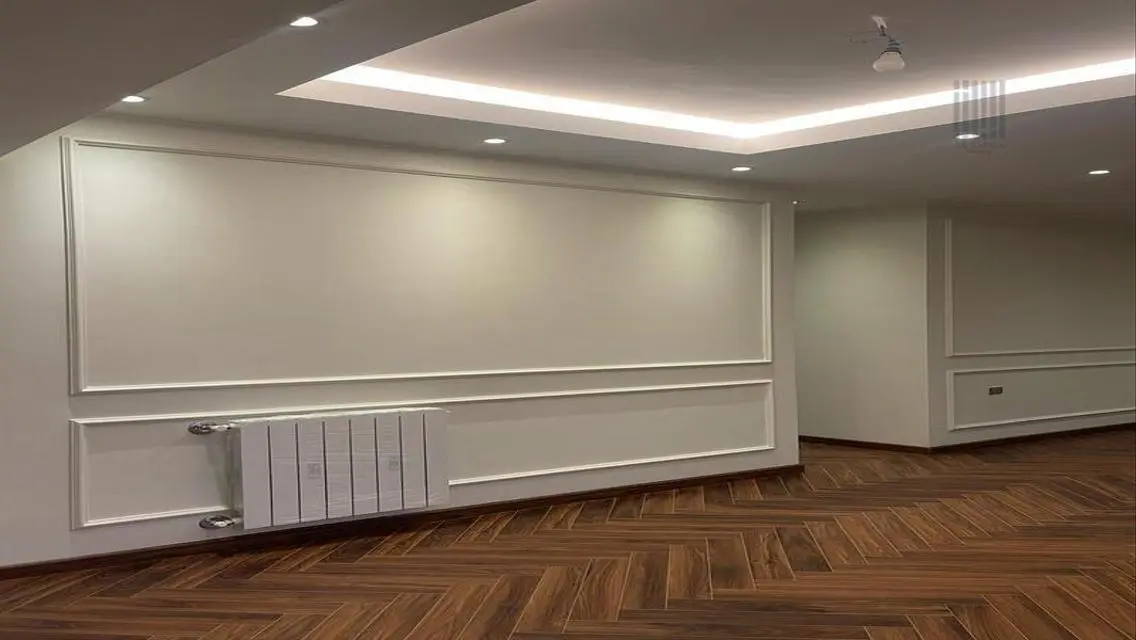 Luxury Apartment with Private Garden and Pool