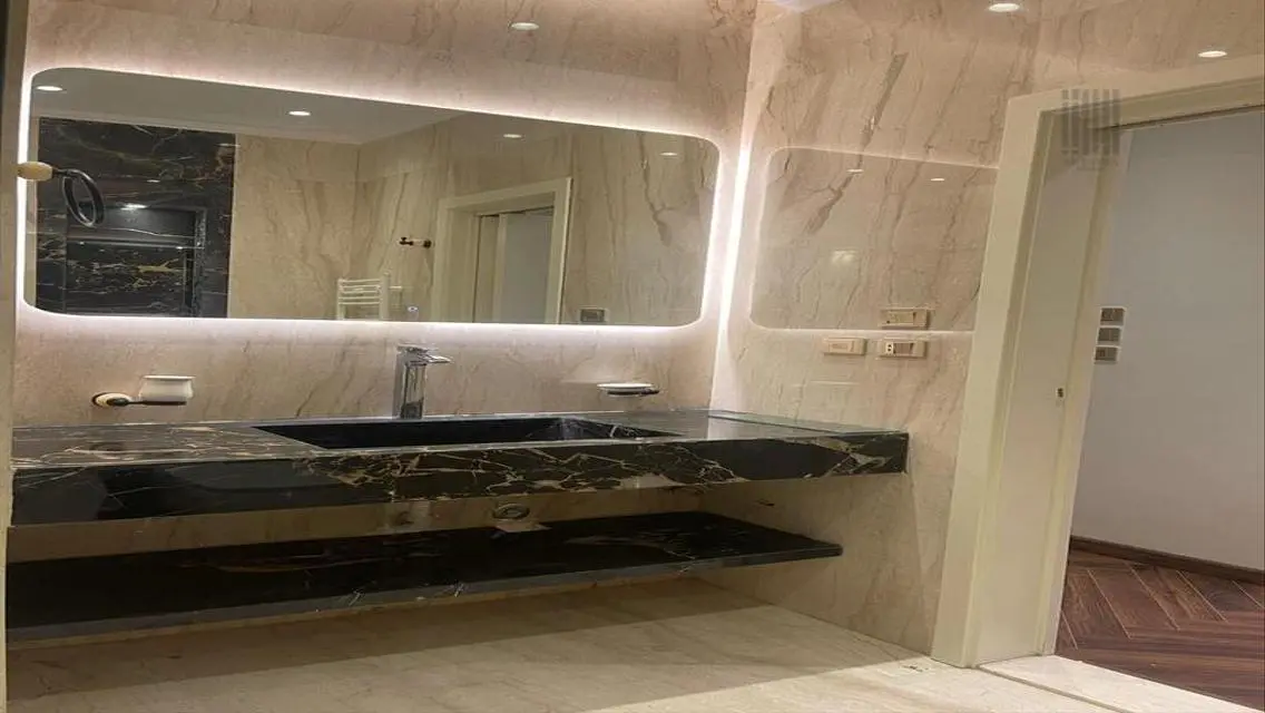 Luxury Apartment with Private Garden and Pool