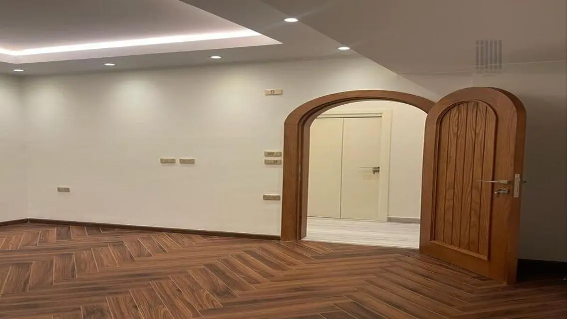 Luxury Apartment with Private Garden and Pool