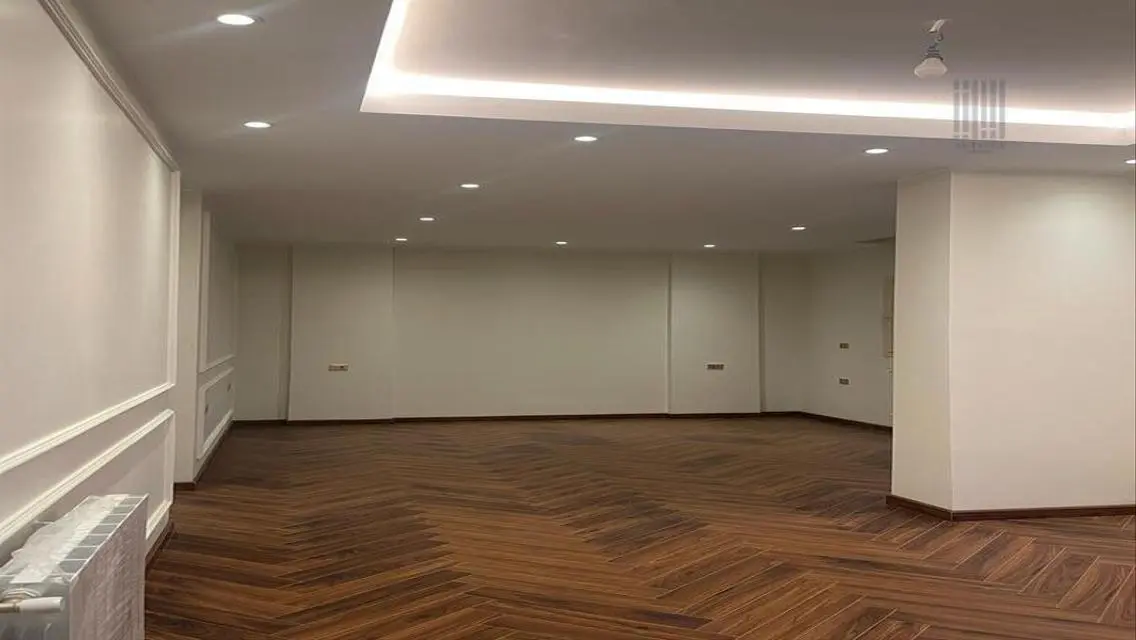 Luxury Apartment with Private Garden and Pool