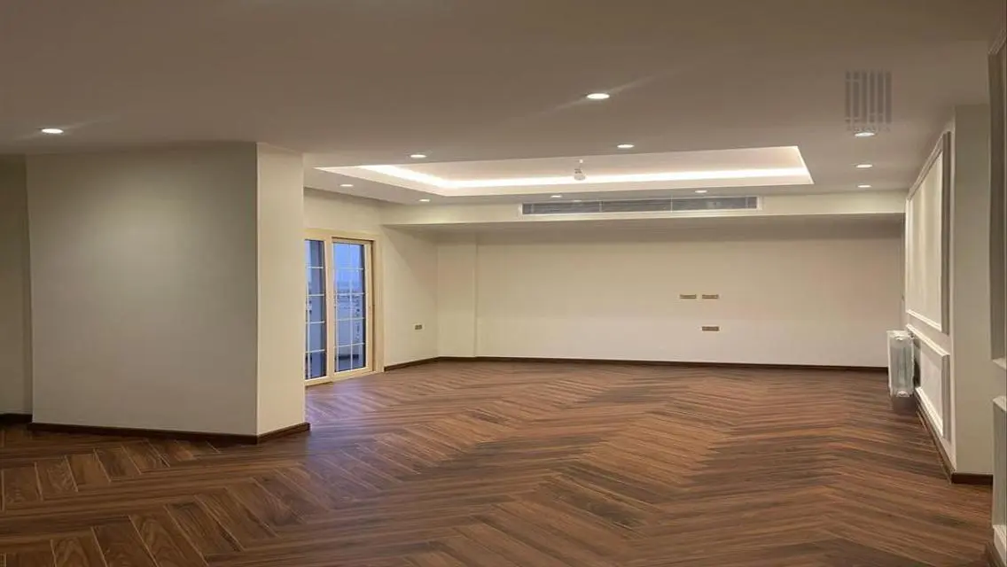 Luxury Apartment with Private Garden and Pool