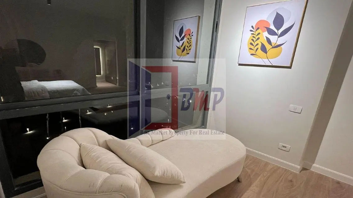 Luxury Apartment in a Prime Compound at an Attractive Price