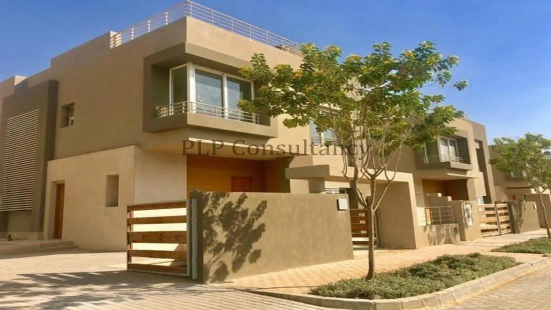 Luxurious Villa with Private Pool and Garden in Agouza