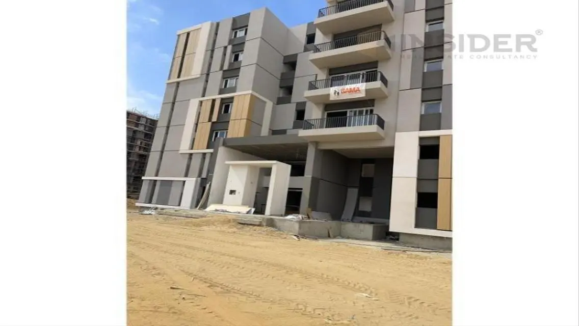 Luxury Home in HAP Town - 3 GREEN SPINE