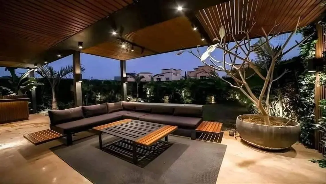 Luxurious Ivory Hill Villa with Private Pool and Garden