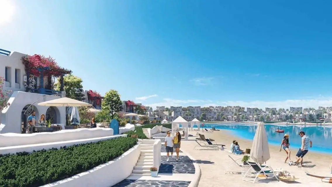 Luxury Villa with Private Garden and Pool