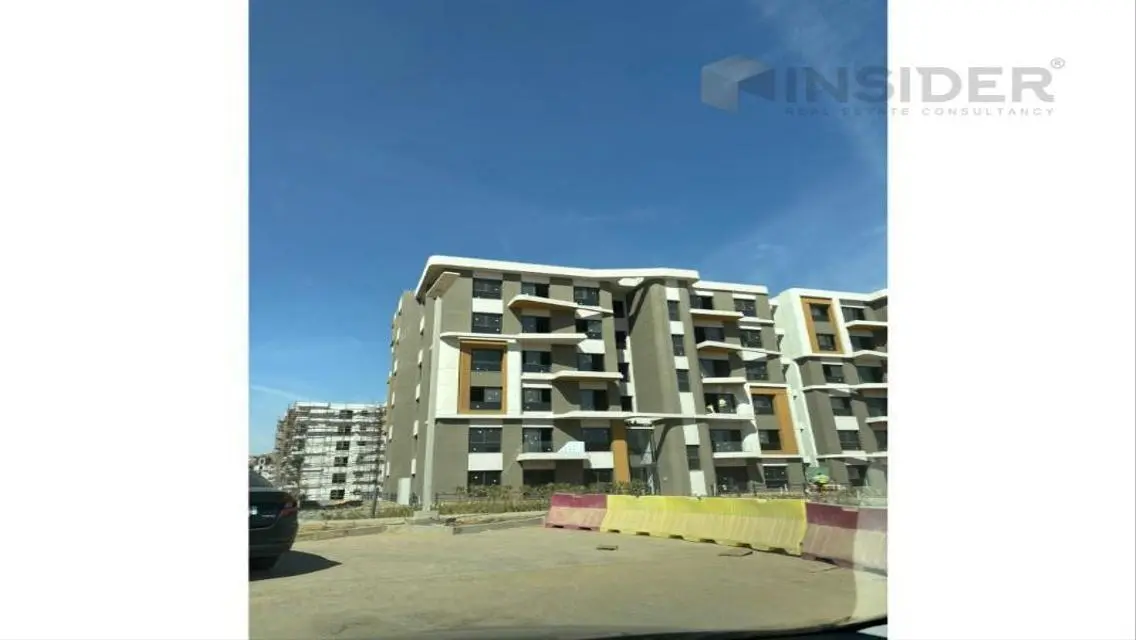 Luxury 3-Bedroom Apartment in Cleo with Private Garden and Pool
