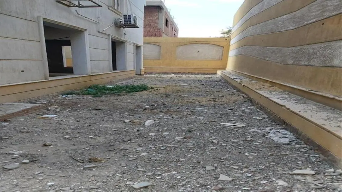 فيلا فاخرة للبيع بمساحة 450 متر