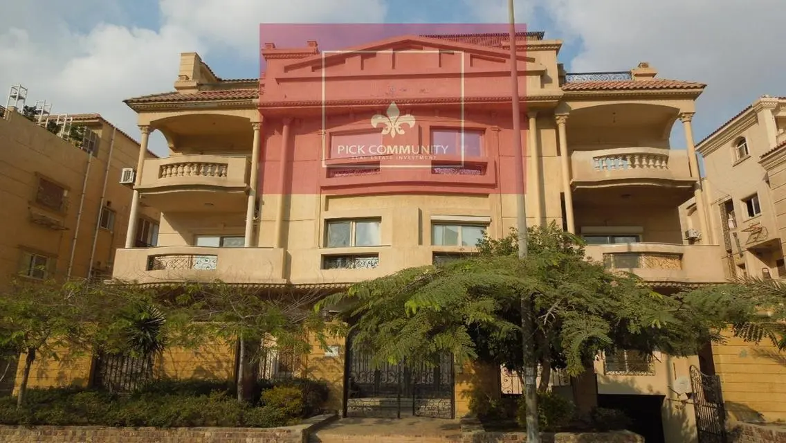 فيلا فاخرة مع حديقة خاصة وغرفة خادمة