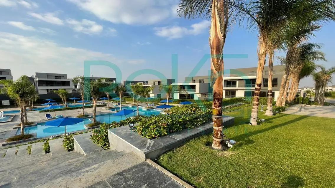 Luxury Villa with Stunning Lake View - 7,200,000 EGP