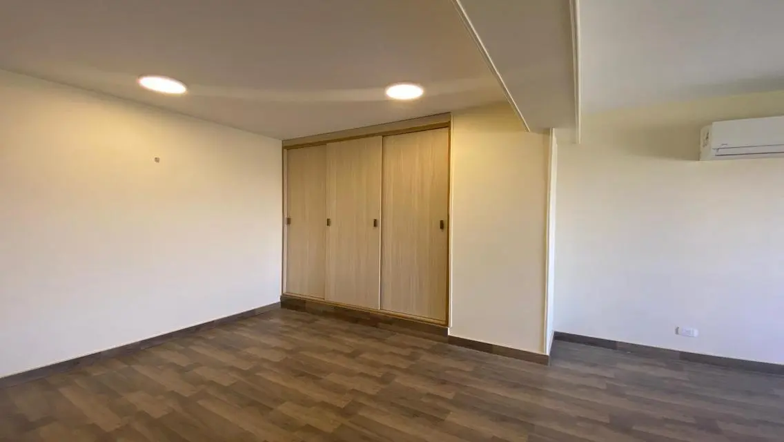 Luxury Apartment with Stunning Views and Shared Amenities in the Heart of the City