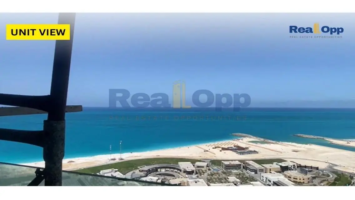 Luxury 210 sqm Apartment Overlooking Lakes