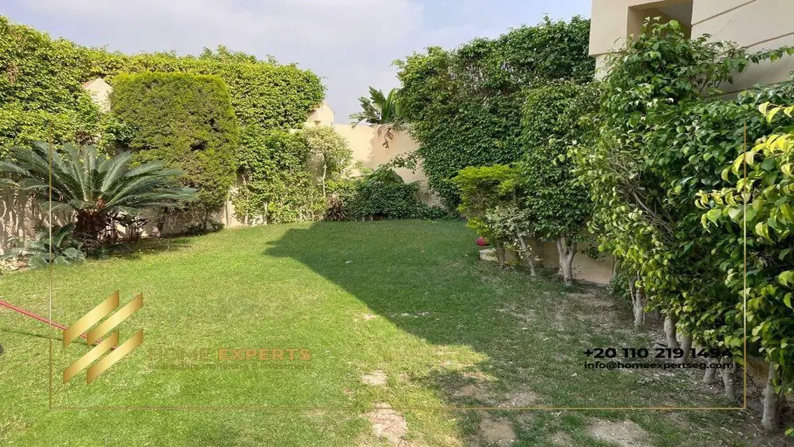 Luxury Villa for Sale with Ample Space and Complete Amenities