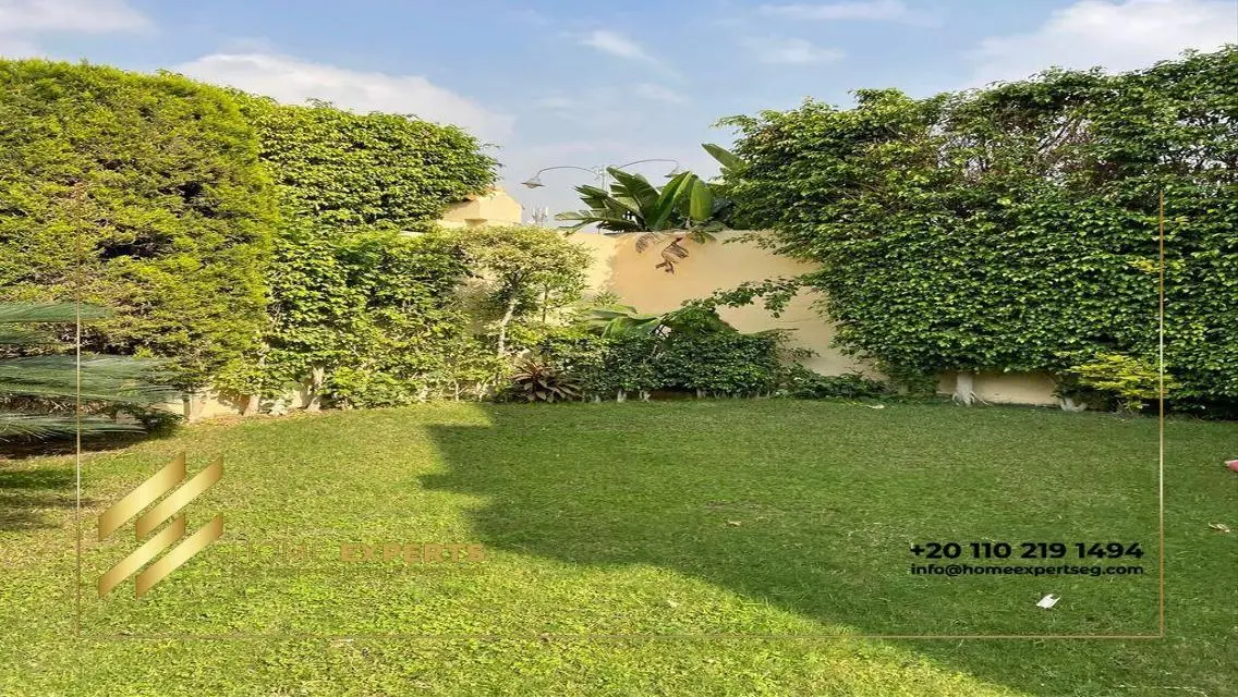Luxury Villa for Sale with Ample Space and Complete Amenities