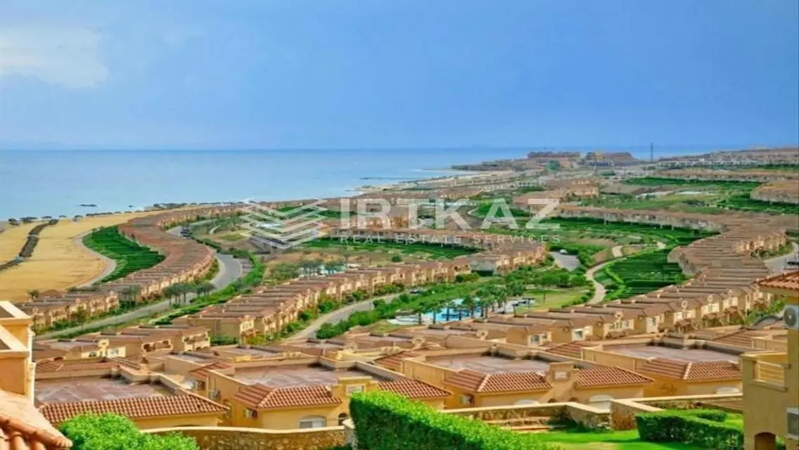 فيلا فاخرة في قلب ساحل البحر