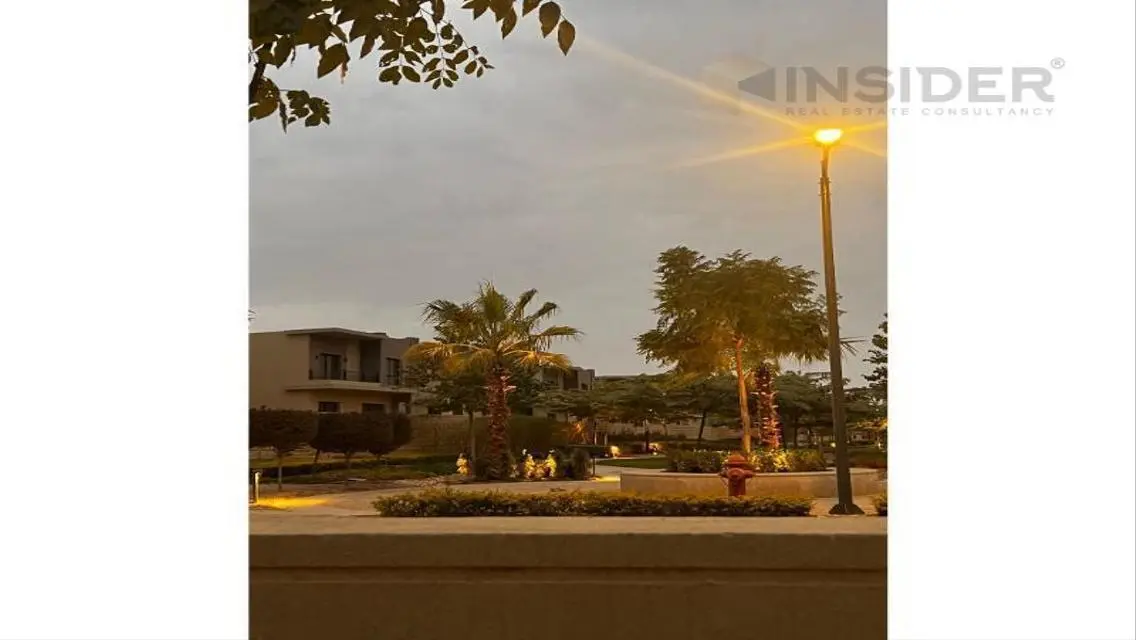 فيلا فاخرة مع حديقة خاصة وإطلالة رائعة