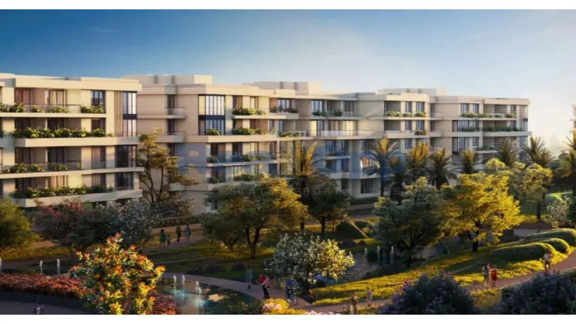 Luxurious Apartment with Spacious Layout in the Heart of the City