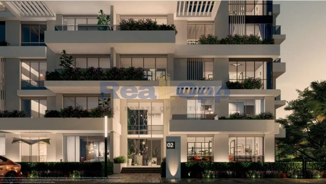 Luxurious Apartment with Spacious Layout in the Heart of the City