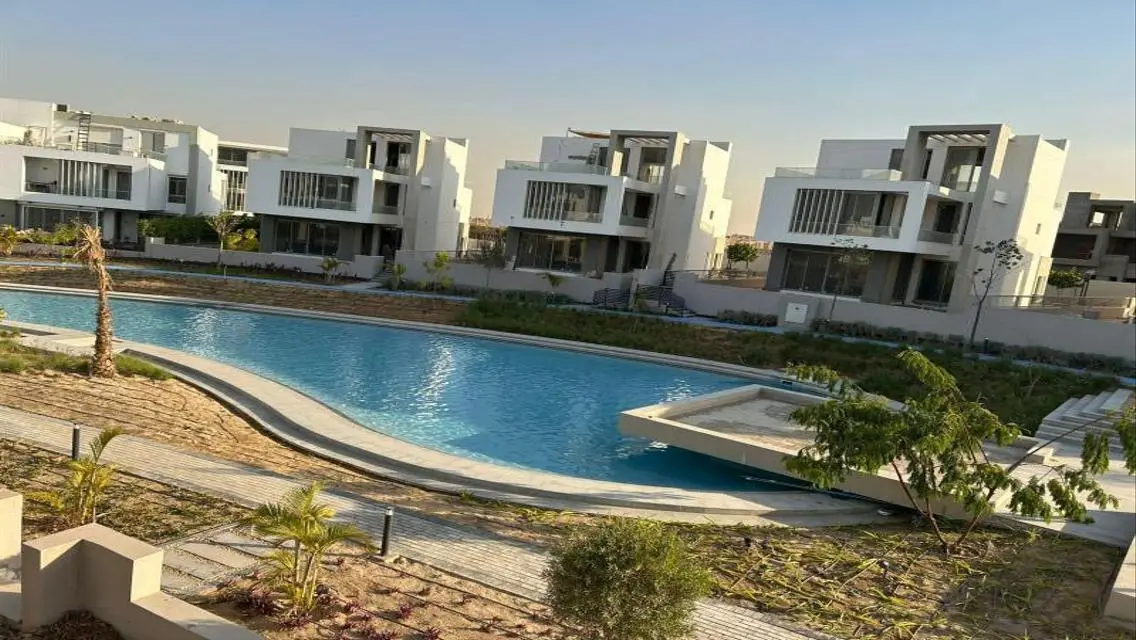 Luxury Apartment for Sale with Expansive Space