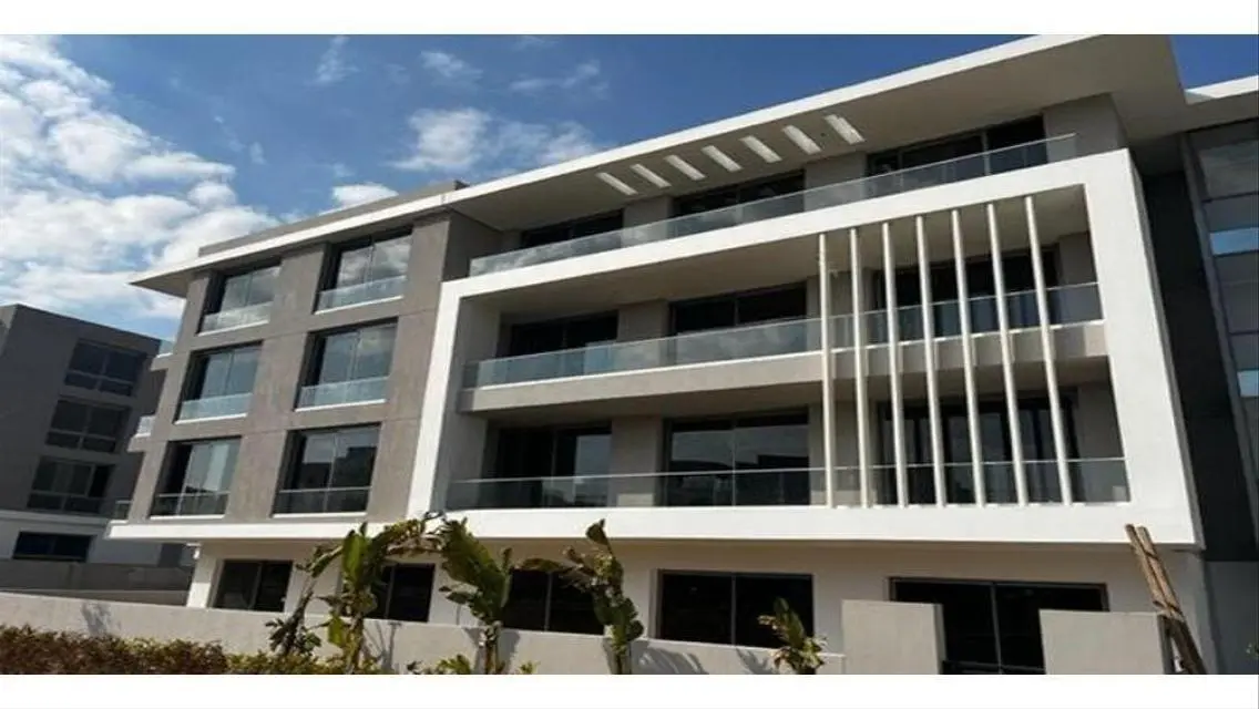 Luxury Apartment for Sale with Expansive Space