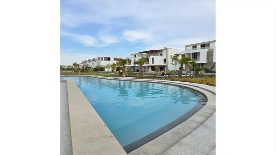 Luxury Apartment for Sale with Expansive Space