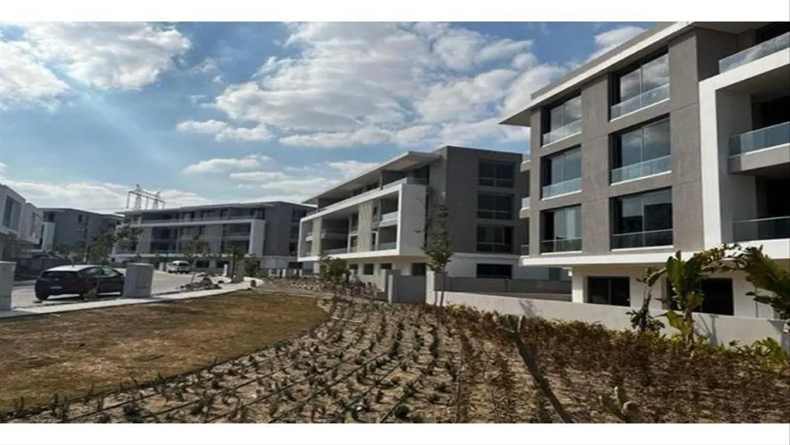 Luxury Apartment for Sale with Expansive Space