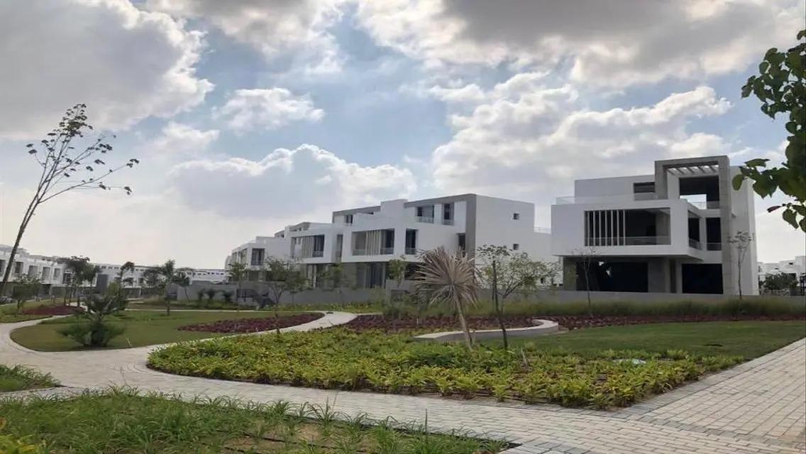 Luxury Apartment for Sale with Expansive Space