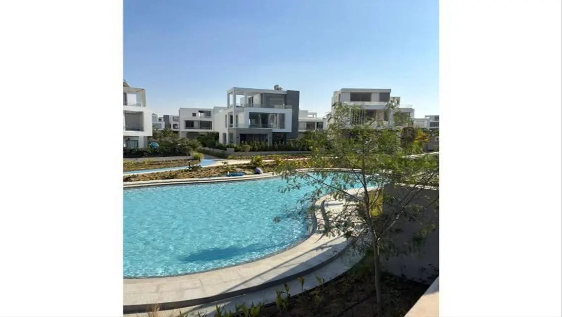 Luxury Apartment for Sale with Expansive Space