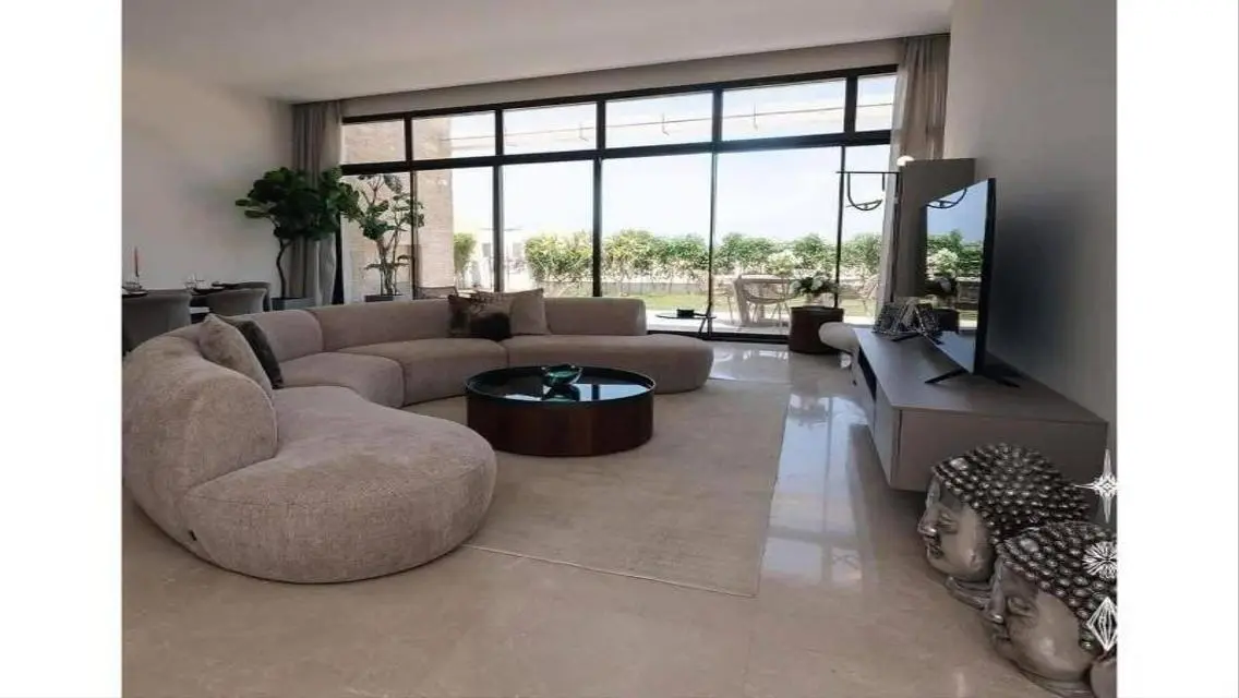 Luxury Apartment with Open View over Green Areas in Sarai