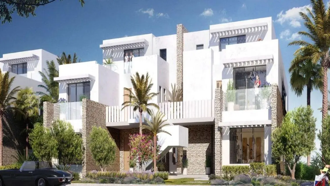 Luxury Villa with Garden and Shared Pool for Sale