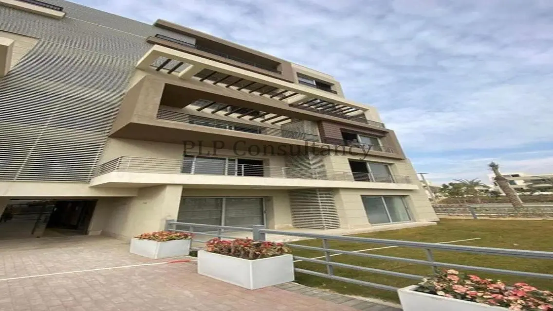 Luxury Villa for Sale with Private Pool and Garden