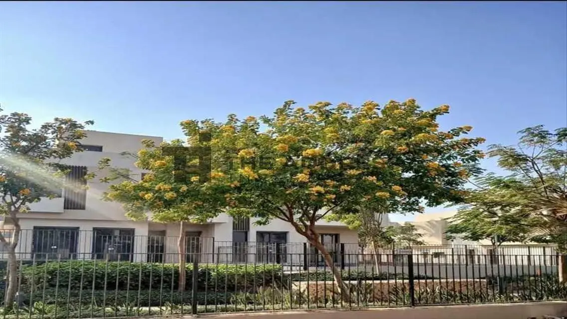 Luxurious Villa for Sale in Prominent Location