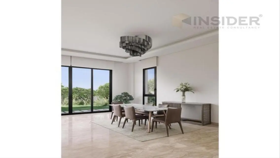 Luxurious Home with Garden and Shared Swimming Pool