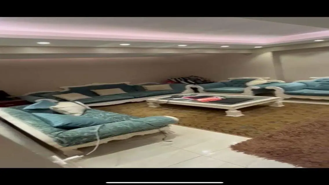 بيزمنت للبيع  جمب ارابيلا بلازا متشطب سوبر لوكس