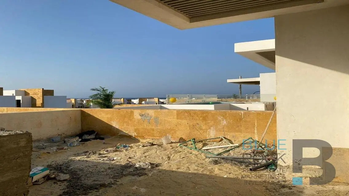 Luxury 3-Bedroom Villa with Private Garden and Shared Pool