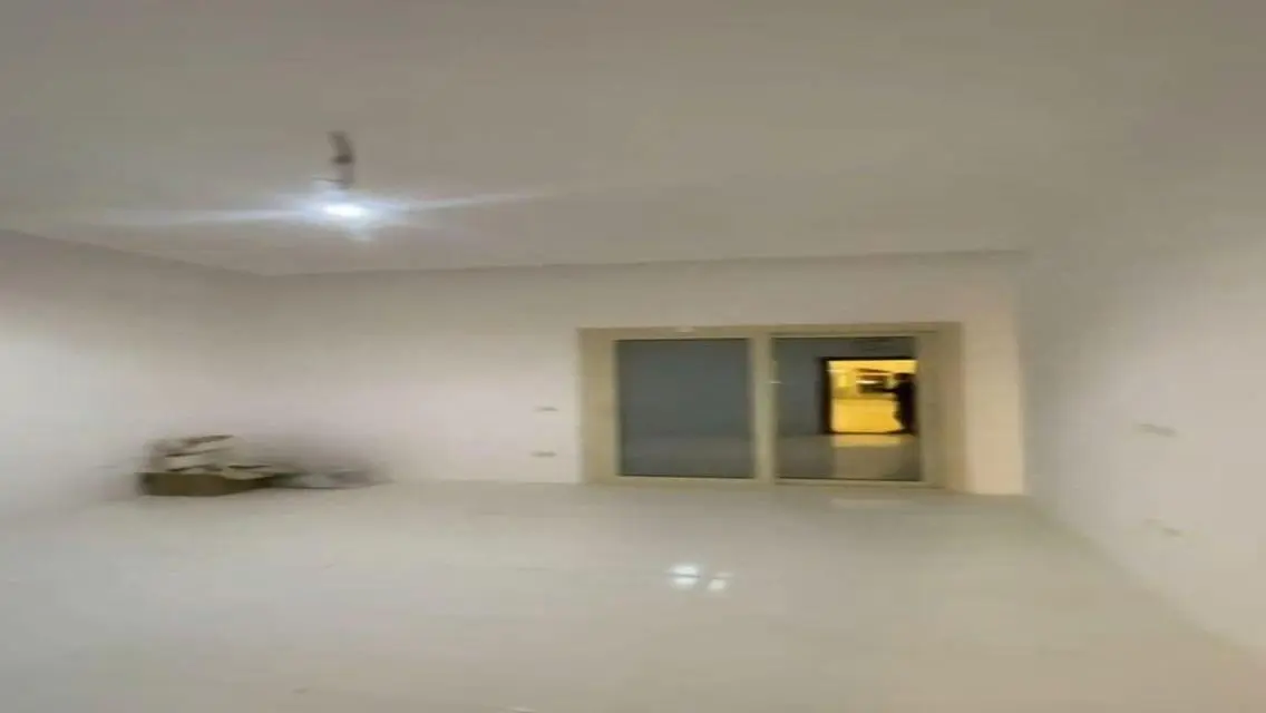 شقة إدارية بمساحة 220 متر بتأجير 21000 جنيها