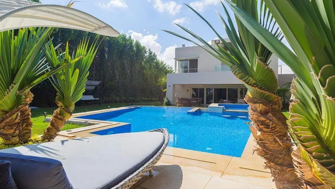 Luxurious Apartment with All Amenities in a Prime Location
