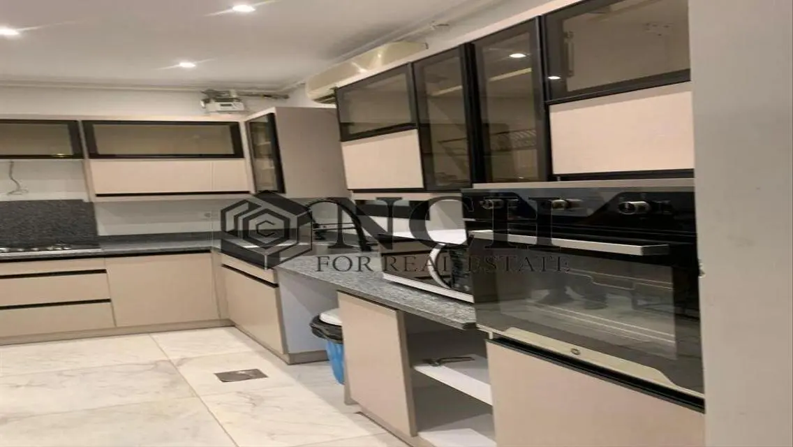 فيلا مميزة في حدائق سيدي عبد الرحمن بسعر مناسب
