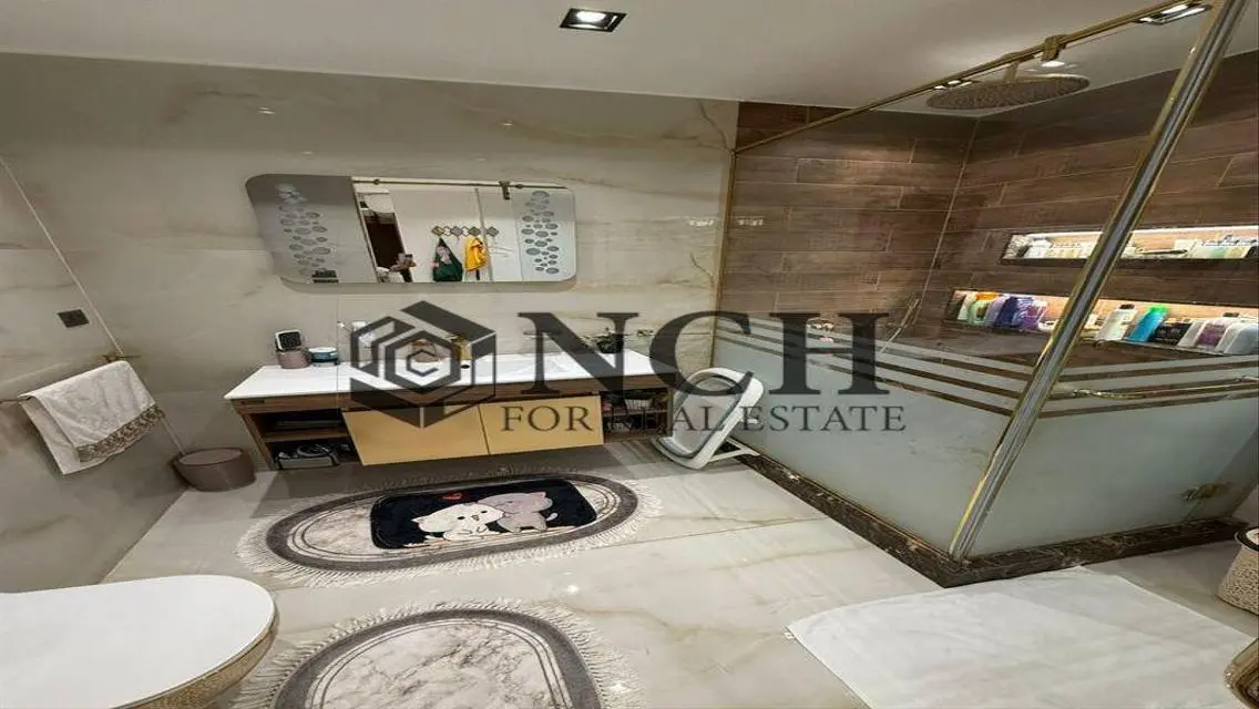 Luxury Villa with Private Garden and Pool