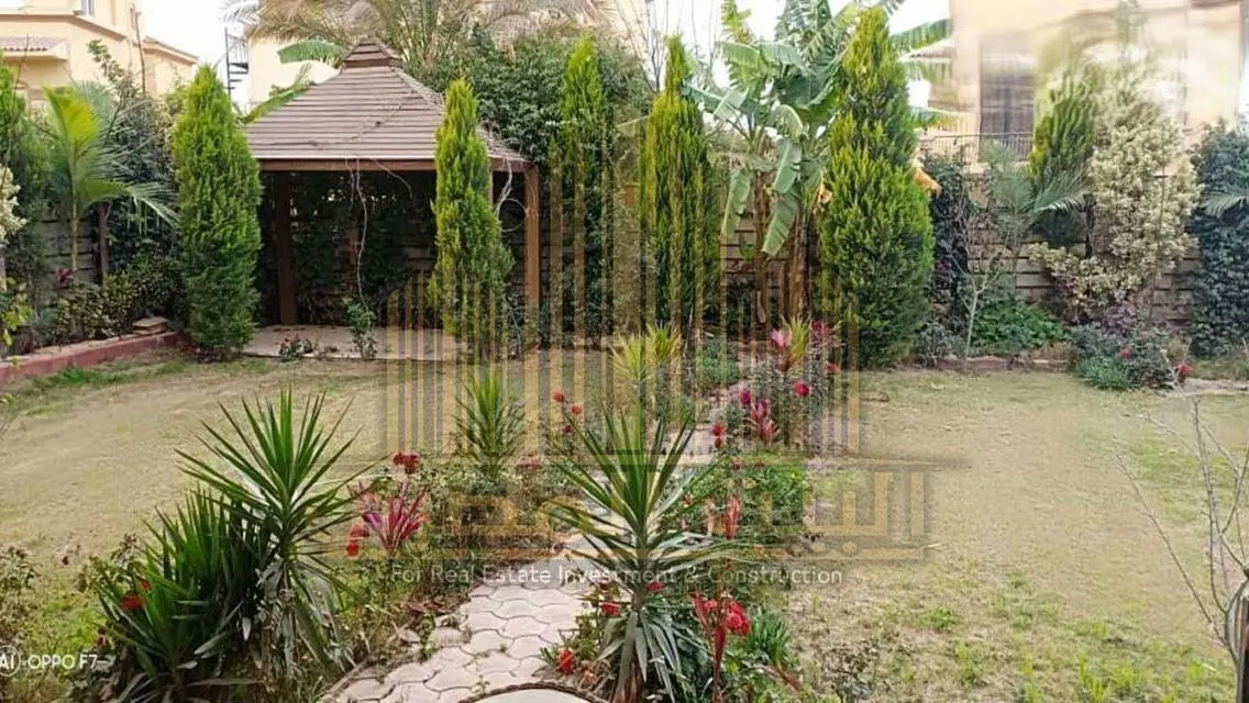 Luxurious Villa in Prime Location